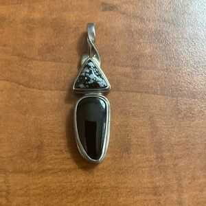 Sarda Sterling Silver pendant Onyx and Black and White Stone
